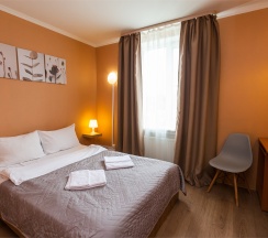 Стандартный номер с одной большой кроватью в Ям