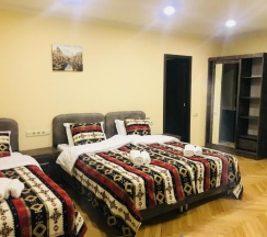 Трёхместный номер Comfort в The oldest Tbilisi