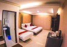 Двухместный семейный номер Standard двуспальная кровать в Riqueza Suites Pattaya