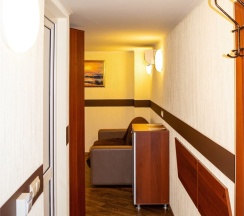 Номер первой категории в Лермонтова 8