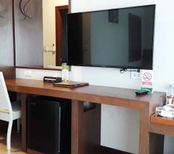 Двухместный номер Crystal с видом на город двуспальная кровать в The AGATE Pattaya Boutique Resort