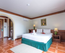 Номер Superior в Erawan Hotel