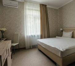 Стандарт без балкона вид на парк в Кавказ