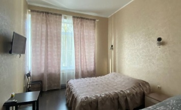 Трехместный в Этника
