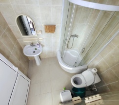 2х комнатные 7ми местные апартаменты с мини-кухней, террасой и панорамным видом на море в Благовещенка