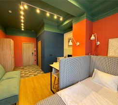 № 307 Стандартный номер с уютной угловой кроватью в разМалевиch