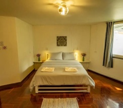 Двухместный номер Standard с балконом (двуспальная кровать) в Home16 Hostel 16