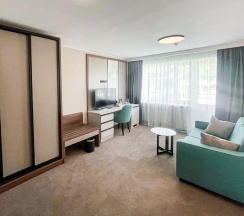 Двухместный номер Deluxe с балконом (2 отдельные кровати) в Елизавета-Минеральные воды