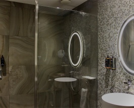 Номер Privilege с двуспальной кроватью в Mercure Москва Бауманская