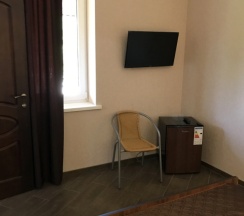 Четырёхместный люкс с 2 комнатами с балконом в Звезда