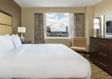 Двухместный люкс Deluxe двуспальная кровать в DoubleTree Suites by Hilton Austin Downtown Capitol