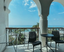 Трёхместный номер Стандарт с видом на море в Нарт