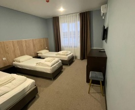 Номер стандарт комфорт с 3 односпальными кроватями в Leto Place