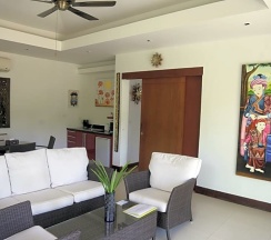 Двухместный люкс Deluxe с частичным видом двуспальная кровать в Laguna Villas Boutique Hotel
