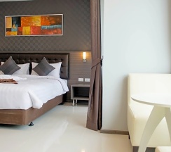 Двухместный номер Superior с видом на город двуспальная кровать в Picnic Hotel Bangkok