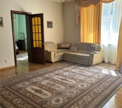 Люкс двухкомнатный в Империал