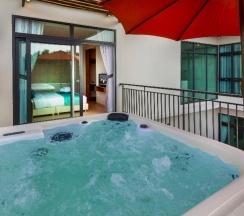 Вилла с 6 комнатами с балконом в Tropicana Pool Villa