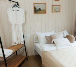 Бежевый дом в Мох