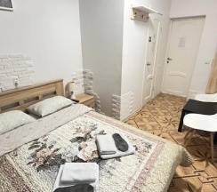 Номер стандарт с 1 двуспальной кроватью (цокольный этаж) в Kovensky