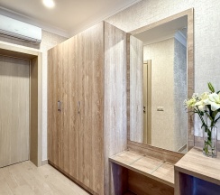 "Стандарт" Стандартный трехместный номер с двуспальной кроватью и дополнительным местом в Диона