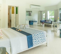 Люкс с балконом в Cera Resort Chaam