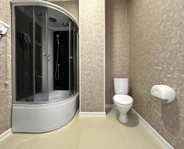 Трехместный стандарт с тремя раздельными кроватями в Парма