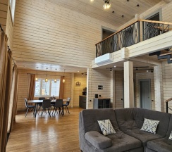 Апартаменты с 4 комнатами с балконом в ЭндорфInn