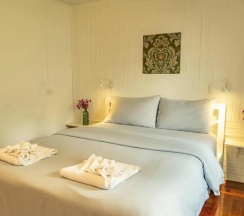 Двухместный номер Standard с балконом (двуспальная кровать) в Home16 Hostel 16
