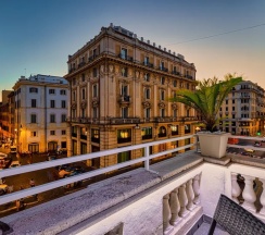 Двухместный номер Executive с балконом 2 отдельные кровати в THE ONE Boutique Hotel & SPA Rome