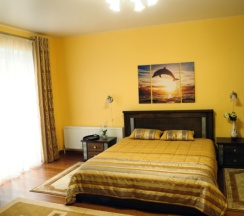 Коттедж с тремя отдельными комнатами в Озёрная