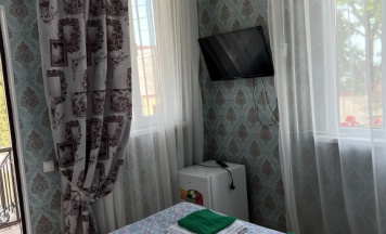 Номер Standard в Леона