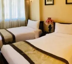 Двухместный номер Grand 2 отдельные кровати в Chuchai Buri Sri Amphawa