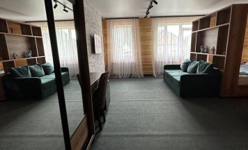 Номер люкс семейный №42 в Алатау Люкс