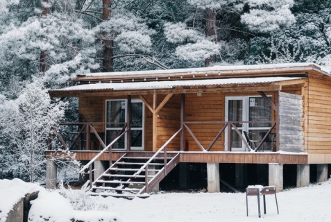 Манжерок: Турбаза Таёжник