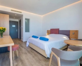 Одноместный номер Standard с видом на горы в Protaras Plaza Hotel