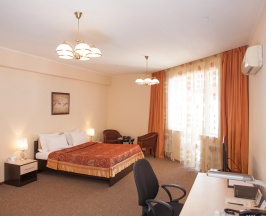 Двухместный номер Deluxe (двуспальная кровать) в Golden Dragon Hotel & Spa