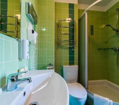 Джуниор сюит, с видом на город в Cronwell Inn Стремянная