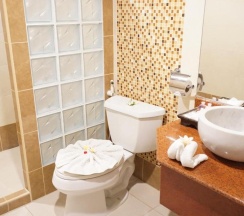 Двухместный номер Deluxe с видом на море двуспальная кровать в Lamai Inn 99 Bungalows