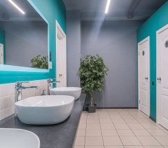 Кровать в 6-местном женском номере (общие удобства) в Hot Place Guest House