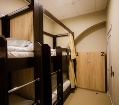 Кровать в 4-местном общем номере в Pillow Hostel