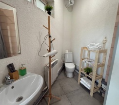 8-ми местный для женщин в Легенда