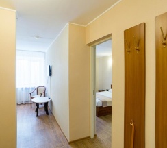 Двухместный полулюкс двуспальная кровать в Рубин