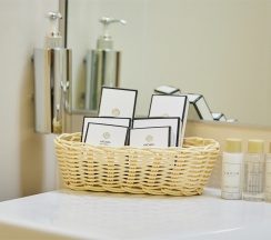 Junior Suite "Simple" в The Bridge hotel