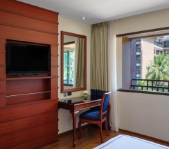 Двухместный номер Superior двуспальная кровать в Novotel Phuket Vintage Park Resort