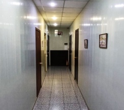 Большой номер с двухспальной кроватью в Абсолют на Руставели