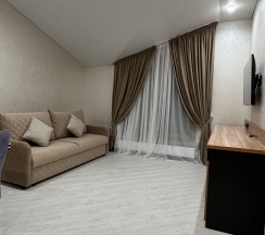 Двухкомнатный семейный ЛЮКС с кухней в Tash maral