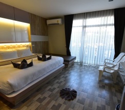 Двухместный номер Deluxe c 1 комнатой с видом на город двуспальная кровать в Ricci House Resort