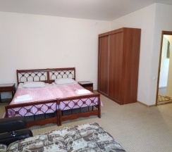 Трёхместный номер Comfort с красивым видом из окна в Альпенхауз