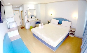 Двухместный номер Standard с балконом двуспальная кровать в P.A. Place Hotel