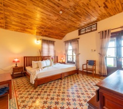 Бунгало с видом на бассейн в Blue Sea Resort